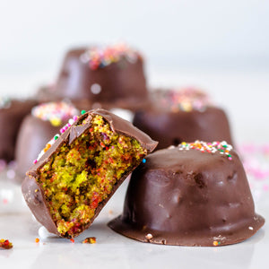 Rainbow Cake kisses (8pc)