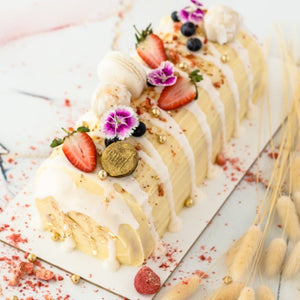 18cm VERY BERRY RED VELVET LOG CAKE