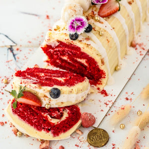 18cm VERY BERRY RED VELVET LOG CAKE