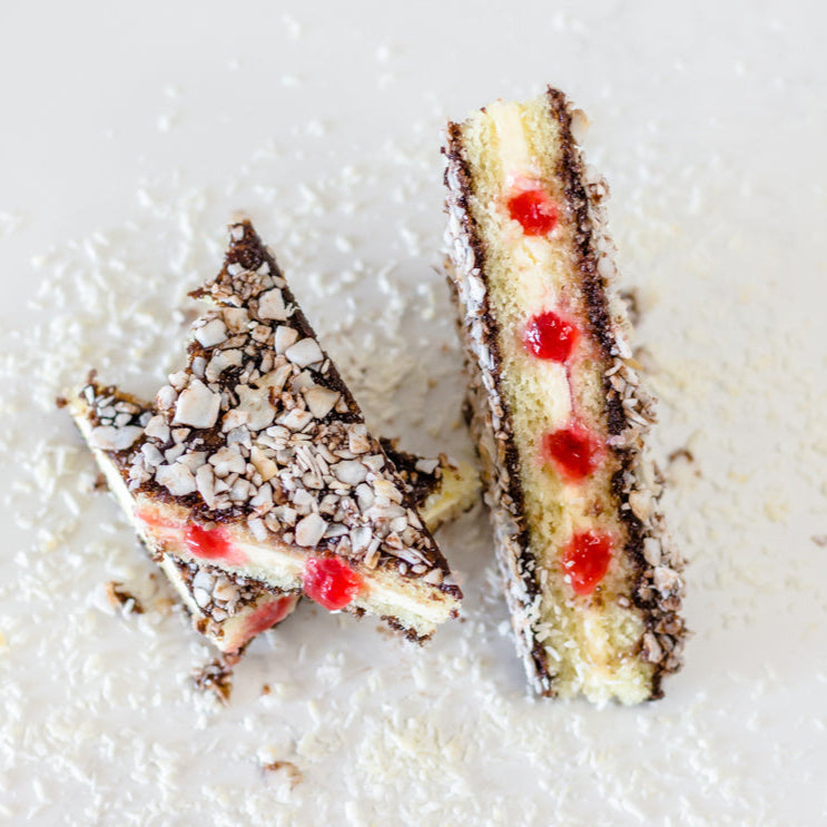 LAMINGTON CAKE SANDWICH (6)