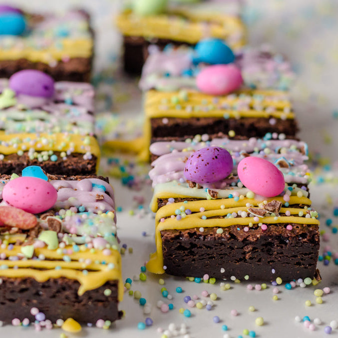 SPECKLED EGG FUDGE BROWNIES (6)