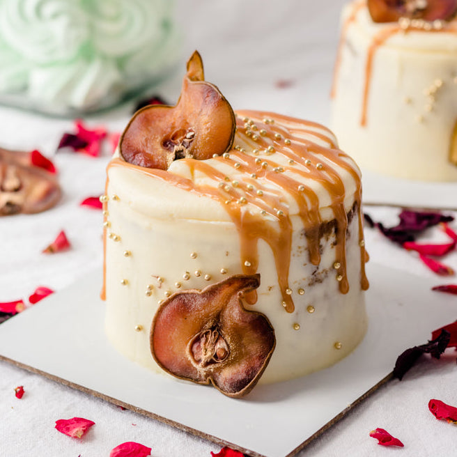 Caramel Hummingbird & Pear Mini Cake