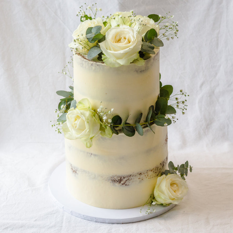 CLASSIC WEDDING CAKE