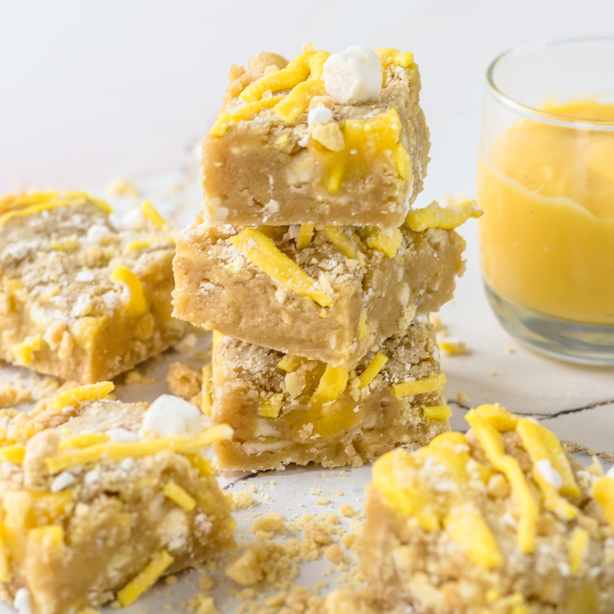 Lemon Meringue Pie Blondie Bars