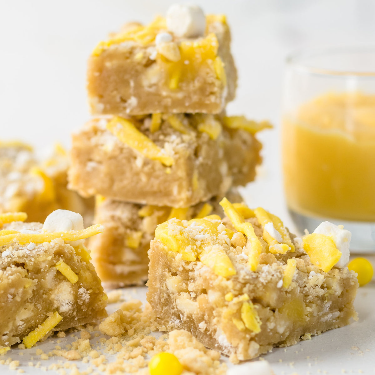 Lemon Meringue Pie Blondie Bars