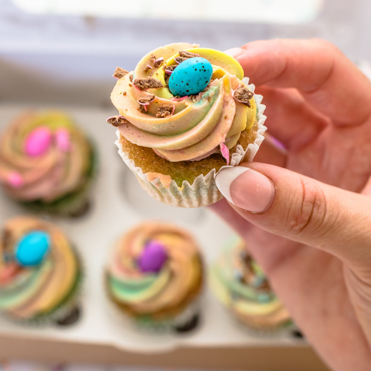 Mini Pastel Speckled Cupcakes (9)