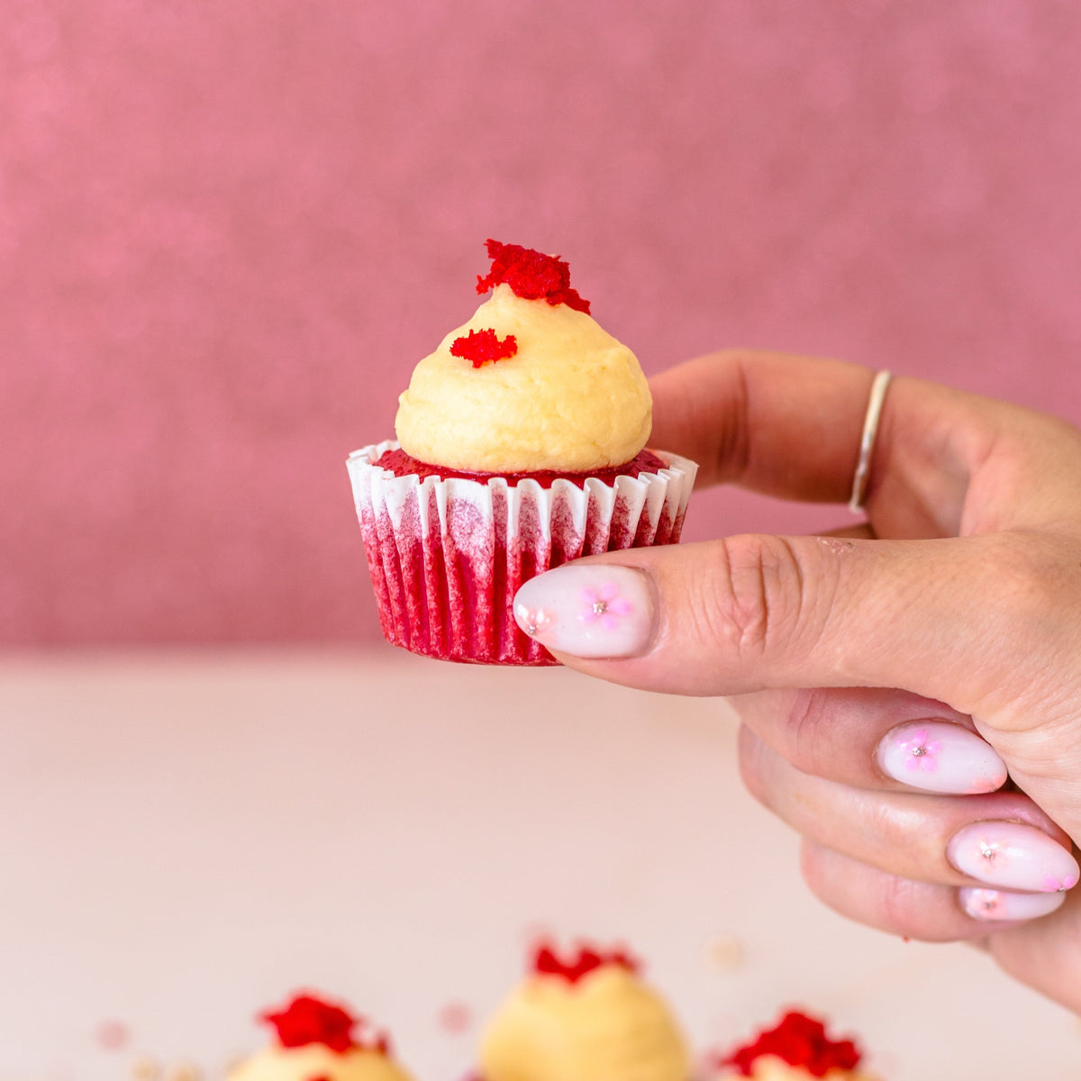 Mini Red Velvet  Cupcakes (9)