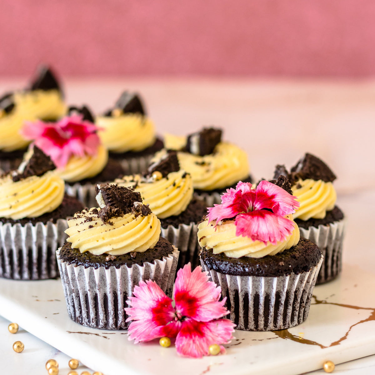 Mini Oreo Cupcakes (9)