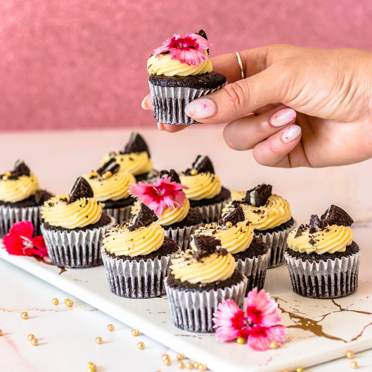 Mini Oreo Cupcakes (9)