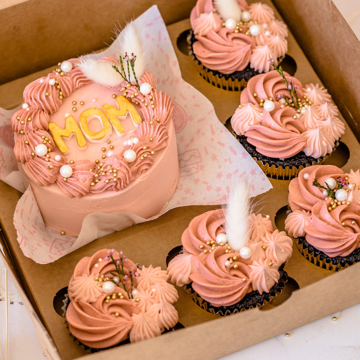 Mom Bento box and Cupcakes combo