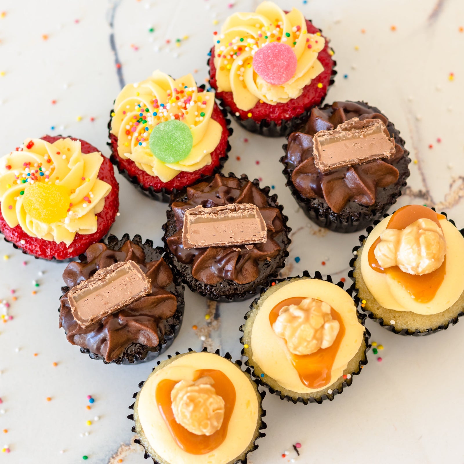 ASSORTED MINI CUPCAKE (9)