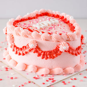 HEART-SHAPED VINTAGE PINK CAKE