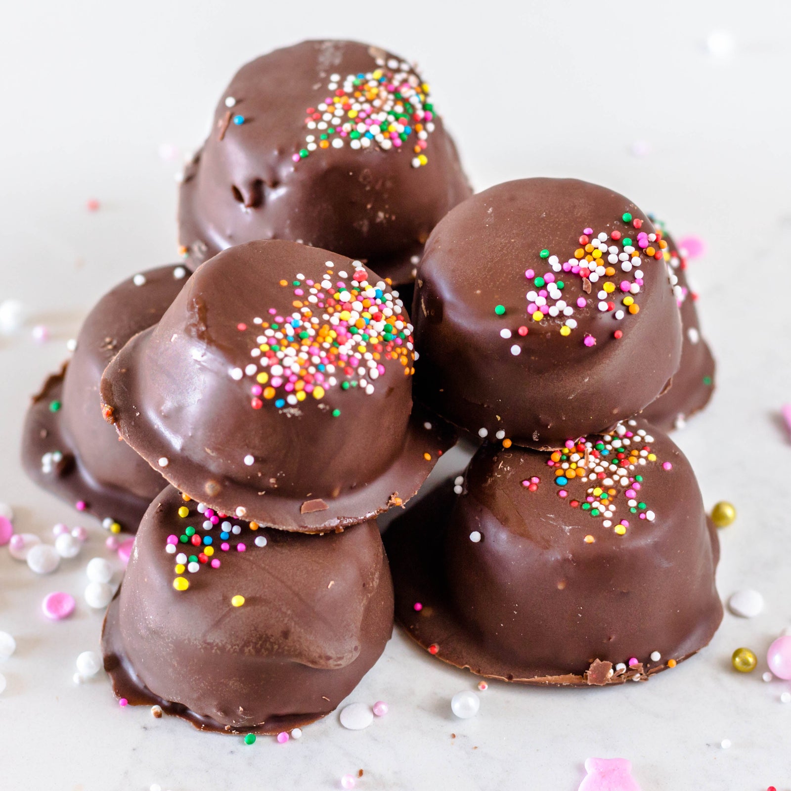 Rainbow Cake kisses (8pc)