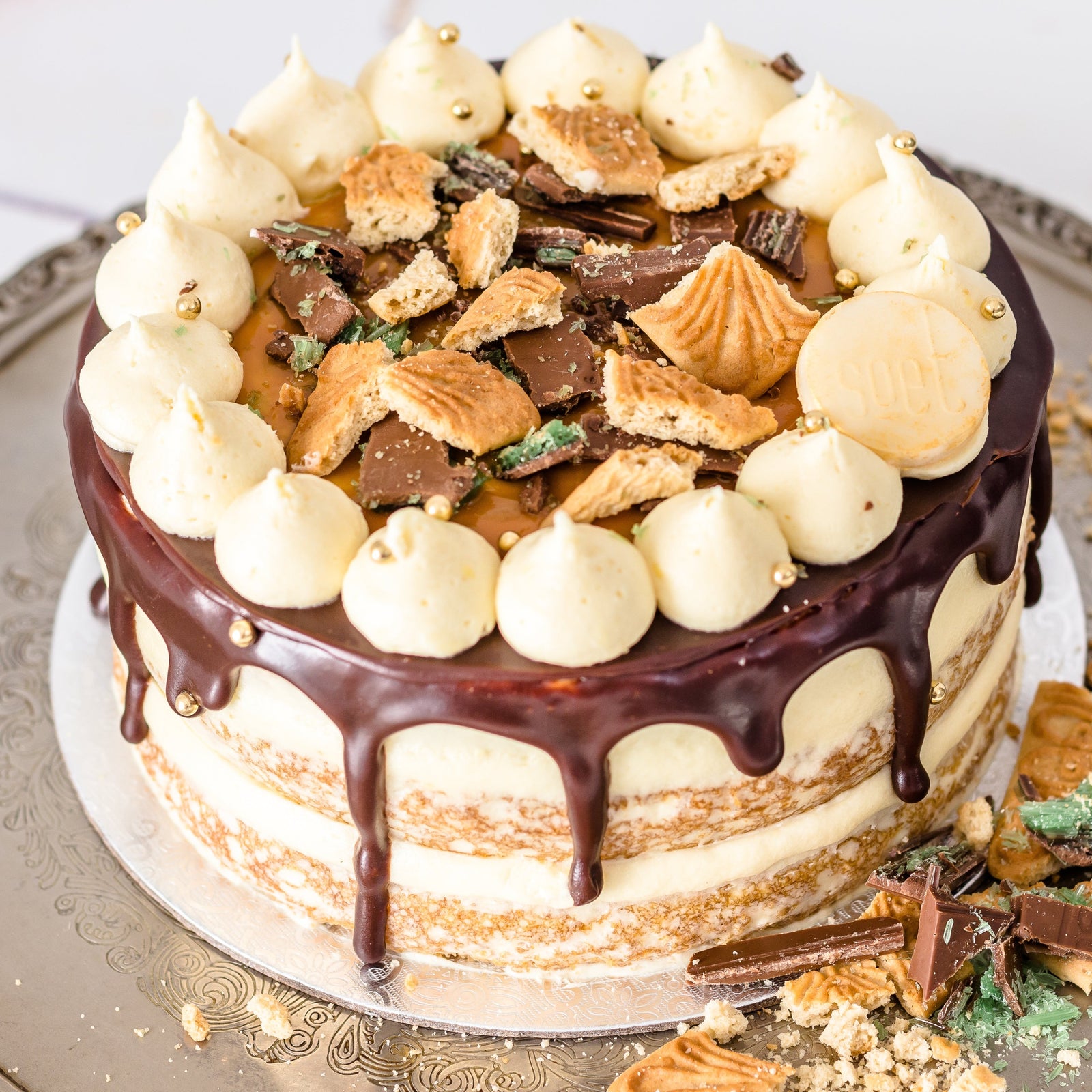 VANILLA PEPPERMINT CONFECTIONERY CAKE