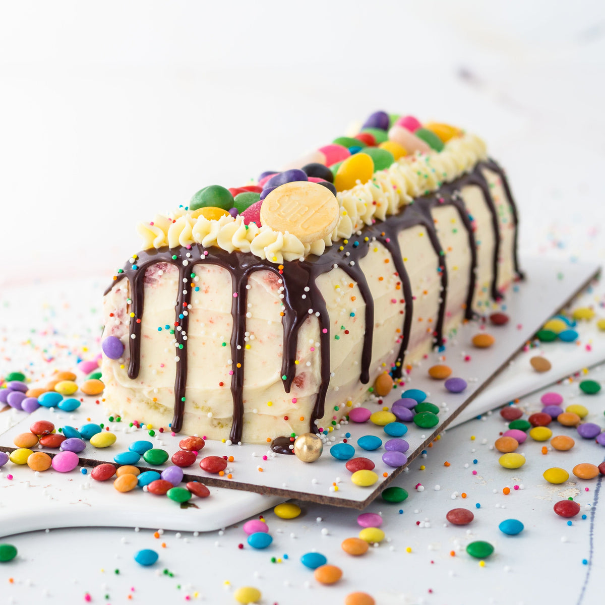 18CM RAINBOW LOG CAKE