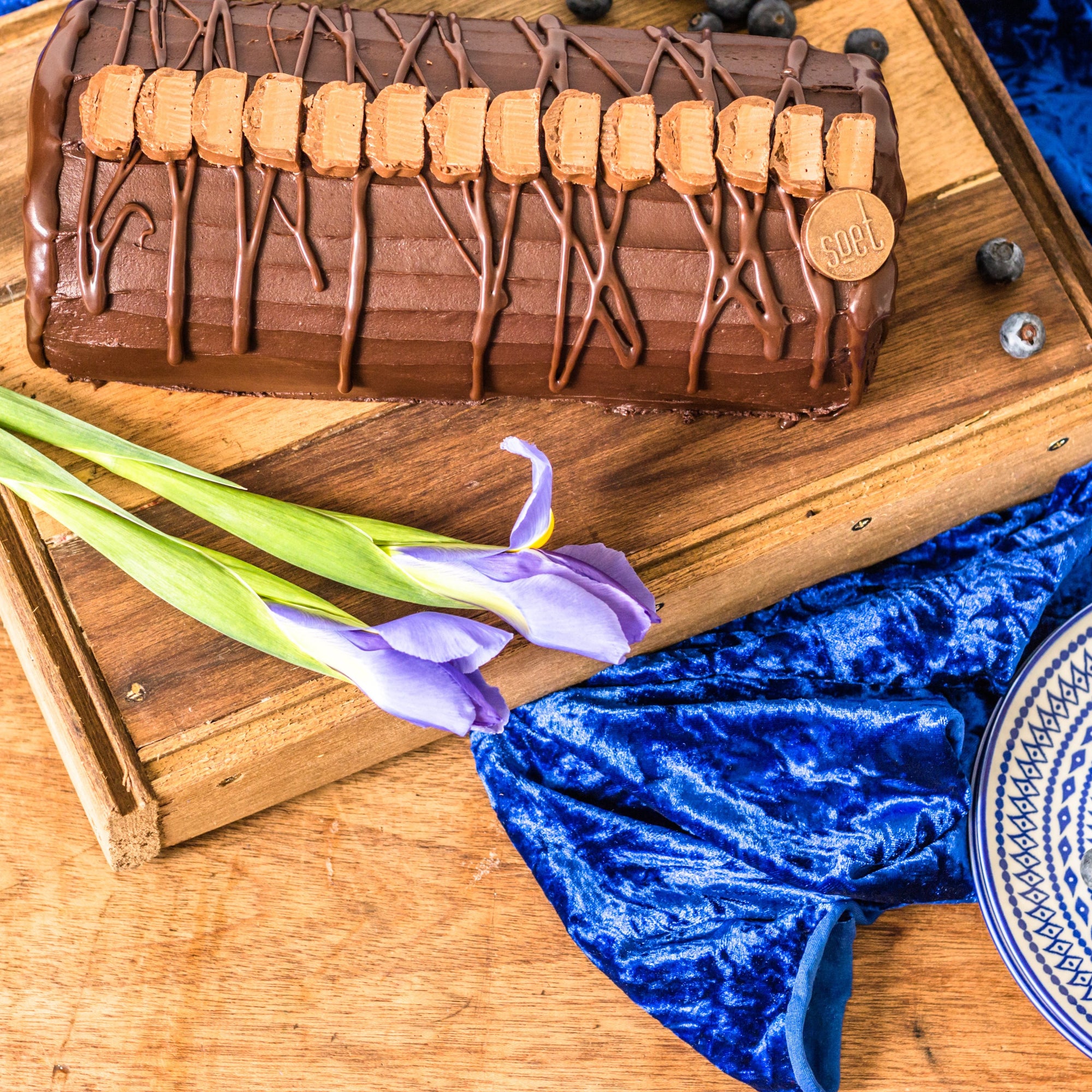 18CM BAR ONE LOG CAKE