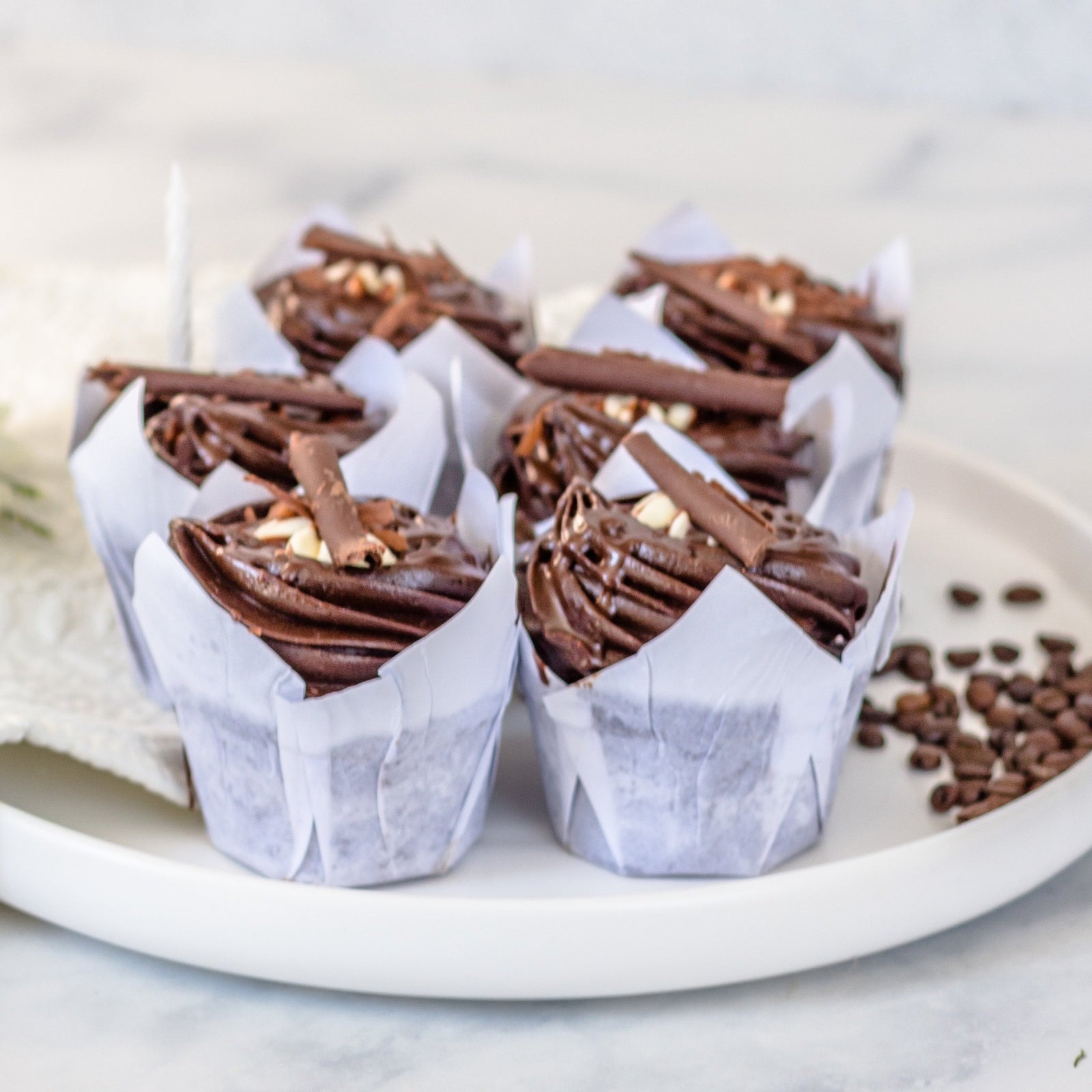 MOIST CHOCOLATE CUPCAKES