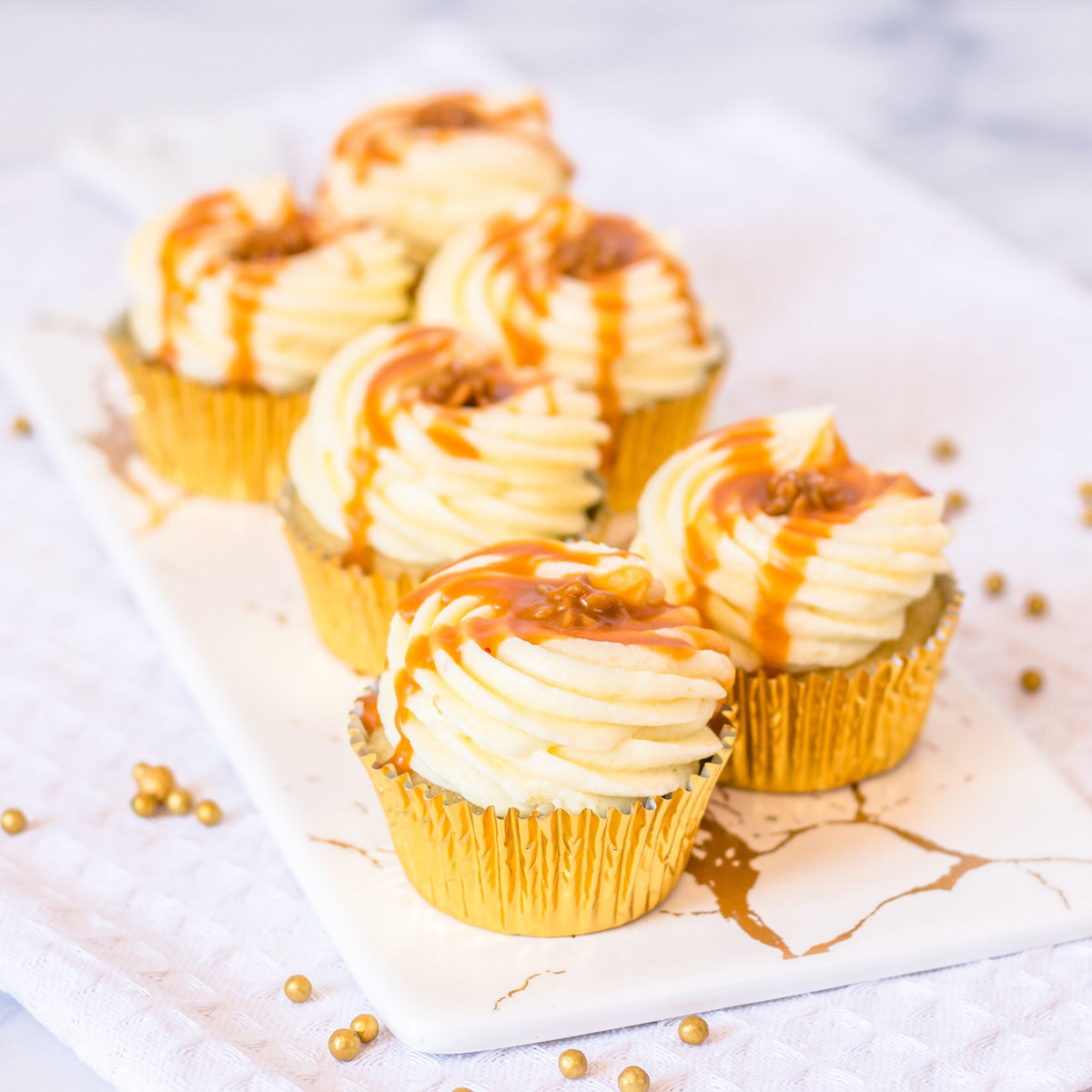 6 Small Vanilla Caramel cupcakes
