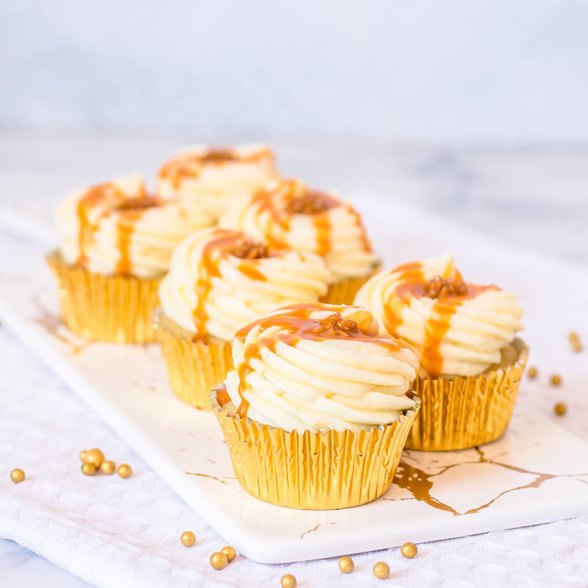 6 Small Vanilla Caramel cupcakes